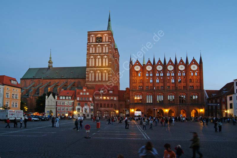 Stralsund_Alter_Markt_Abend