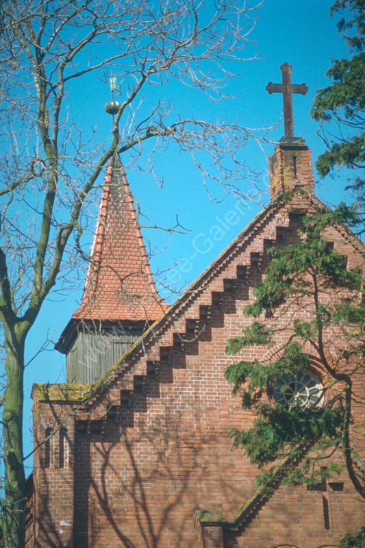 Dierhagen_Dorfkirche_01